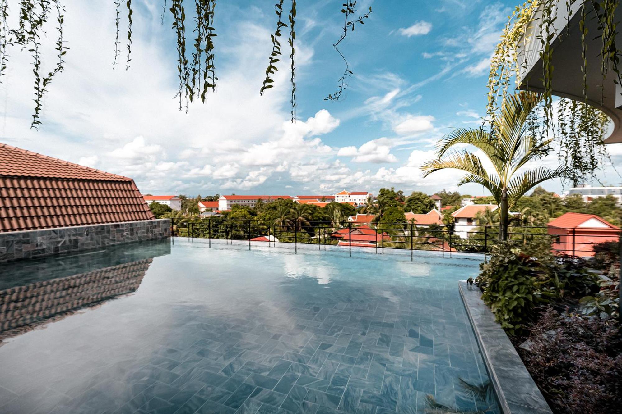Sarai And Wander Hotel Siem Reap Bagian luar foto